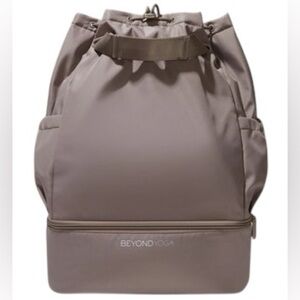 Beyond Yoga Convertible Gym Bag Backpack In Birch Gray